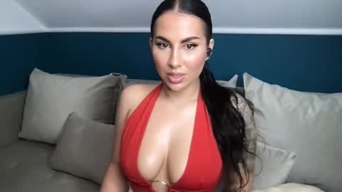 Mindy online show from 10.31.25