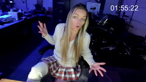 Snapshot of mindymars chatting on 12.06.24 Mindy Mars online show from 12.06.24