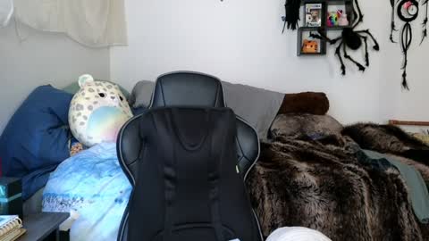 Snapshot of mindymars chatting on 01.03.25 Mindy Mars online show from 01.03.25