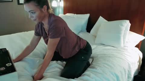 Snapshot of mindymars chatting on 02.04.25 Mindy Mars online show from 02.04.25