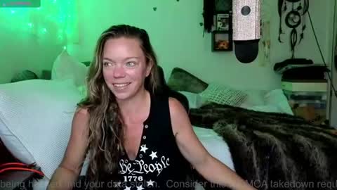 Snapshot of mindymars chatting on 07.06.26 Mindy Mars online show from 07.06.26