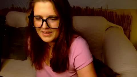 Snapshot of mindymounds chatting on 04.10.26 Mindy online show from 04.10.26