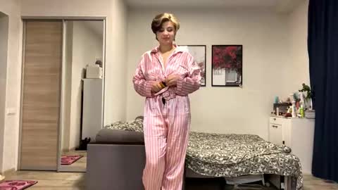 Luna Moon online show from 10.05.25