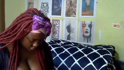 Snapshot of mini_karee chatting on 02.22.26 mini_karee online show from 02.22.26