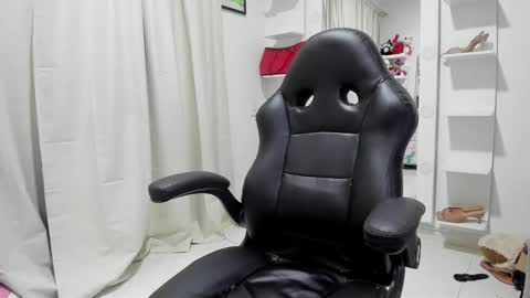 Loly online show from 11.06.25