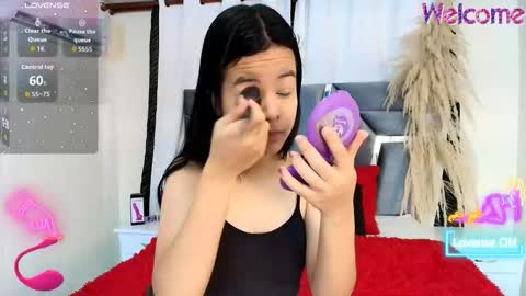 minilove_01 online show from 12.01.25