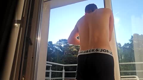 minio007 online show from 09.29.25