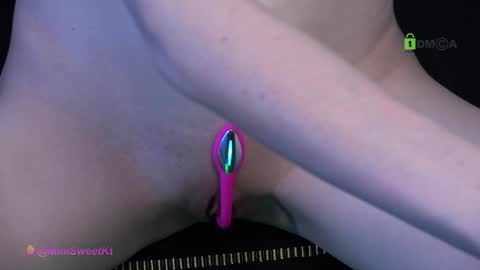 Snapshot of minisweetkt chatting on 03.16.26 Kate online show from 03.16.26