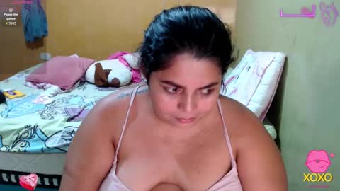 Snapshot of minnie_bbw69 chatting on 10.30.25 Andrea online show from 10.30.25