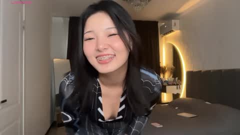 Snapshot of minnie_joy_ chatting on 06.03.26 Joy online show from 06.03.26