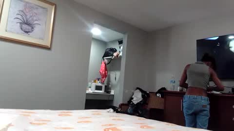 minniehunney online show from 09.13.25