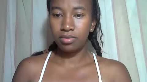 minouch211907 online show from 10.22.25