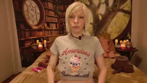 Tessa Rae online show from 06.12.26