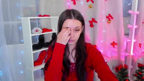 Snapshot of mipsymipson chatting on 12.12.24 NEXT STREAM NOVEMBER 27282930 online show from 12.12.24