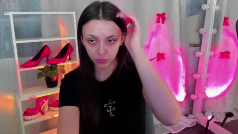 Snapshot of mipsymipson chatting on 01.13.25 NEXT STREAM NOVEMBER 27282930 online show from 01.13.25