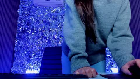 Snapshot of mipsymipson chatting on 01.21.25 NEXT STREAM NOVEMBER 27282930 online show from 01.21.25