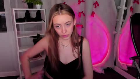 Snapshot of mipsymipson chatting on 02.25.25 NEXT STREAM NOVEMBER 27282930 online show from 02.25.25