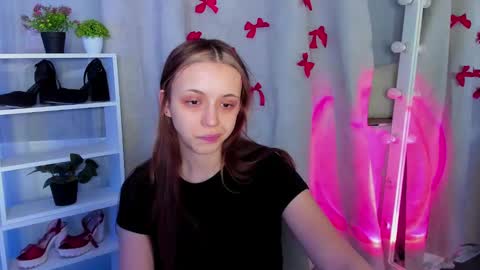 Snapshot of mipsymipson chatting on 03.05.25 NEXT STREAM NOVEMBER 27282930 online show from 03.05.25