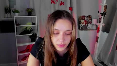 Snapshot of mipsymipson chatting on 09.09.25 NEXT STREAM NOVEMBER 27282930 online show from 09.09.25