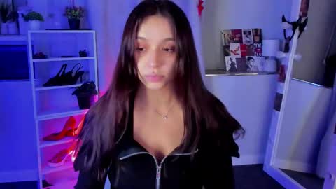 Snapshot of mipsymipson chatting on 09.11.25 NEXT STREAM NOVEMBER 27282930 online show from 09.11.25