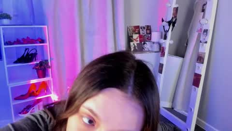 Snapshot of mipsymipson chatting on 09.24.25 NEXT STREAM NOVEMBER 27282930 online show from 09.24.25