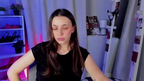 Snapshot of mipsymipson chatting on 10.07.25 NEXT STREAM NOVEMBER 27282930 online show from 10.07.25