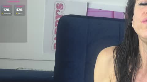 Snapshot of mira_milf chatting on 01.30.25 Mira online show from 01.30.25