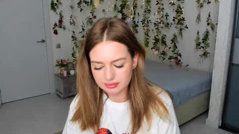 Emma online show from 10.12.25