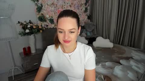 Emma online show from 10.15.25