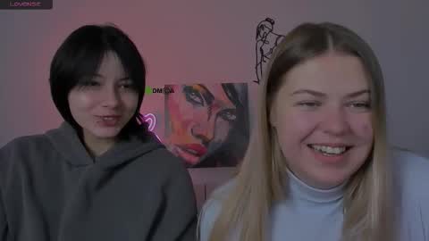 Snapshot of miraella chatting on 10.02.25 Mira online show from 10.02.25