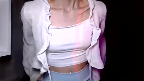MiraLaPics online show from 05.31.26