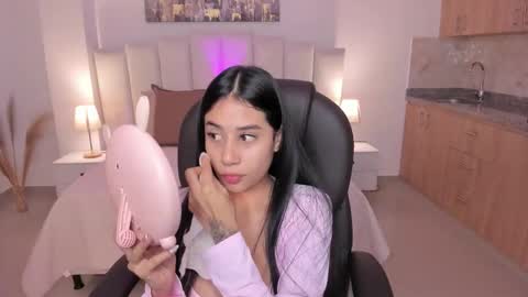 Snapshot of miranda_crawfor chatting on 09.21.25 miranda_crawfor online show from 09.21.25