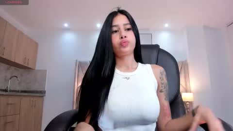 Snapshot of miranda_crawfor chatting on 10.21.25 miranda_crawfor online show from 10.21.25