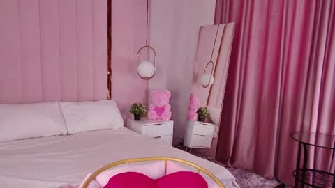 Mira online show from 04.17.26