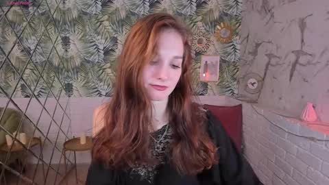 Snapshot of mirandaglow chatting on 01.22.25 Miranda online show from 01.22.25