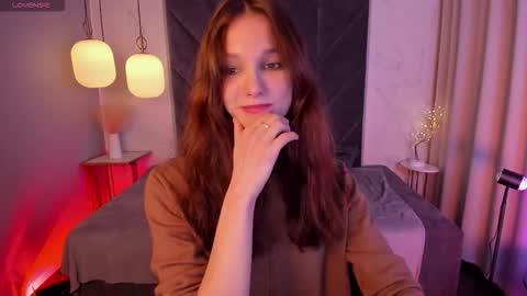 Snapshot of mirandaglow chatting on 12.14.25 Miranda online show from 12.14.25