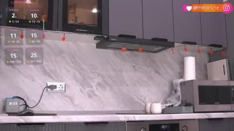 mirarune online show from 10.30.25