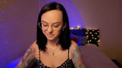 MiraSkyy online show from 06.12.26