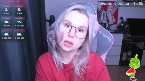 Snapshot of miray_kuriyama chatting on 01.14.26 Kira online show from 01.14.26