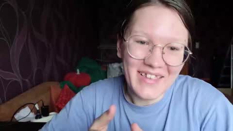 Snapshot of miriamor chatting on 10.27.25 Mira online show from 10.27.25