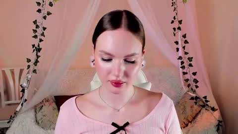 Snapshot of mish_ka3 chatting on 11.16.25 Misha online show from 11.16.25