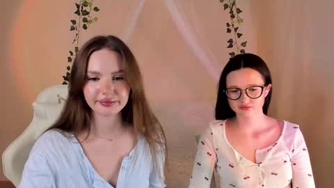 Snapshot of mish_ka3 chatting on 11.21.25 Misha online show from 11.21.25