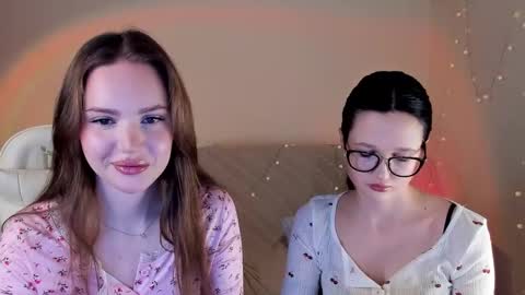 Snapshot of mish_ka3 chatting on 11.27.25 Misha online show from 11.27.25