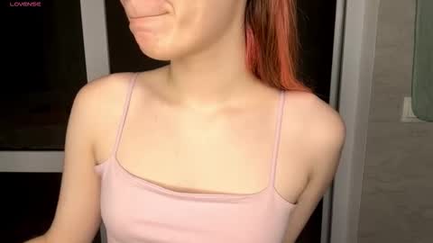 Snapshot of mishahartwigsen chatting on 01.08.26 Molly online show from 01.08.26