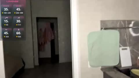 Snapshot of mishahartwigsen chatting on 02.01.26 Molly online show from 02.01.26