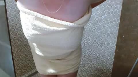 Snapshot of mishakiss34 chatting on 10.23.25 Misha online show from 10.23.25