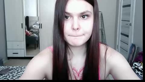 Snapshot of mishel_model chatting on 02.04.26 Mishel online show from 02.04.26