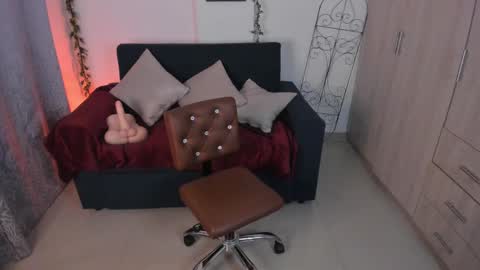 KRAVE  online show from 10.10.25