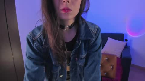 KRAVE  online show from 04.08.26