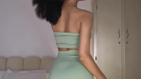 Snapshot of mishelle___7 chatting on 02.17.26 Shell online show from 02.17.26